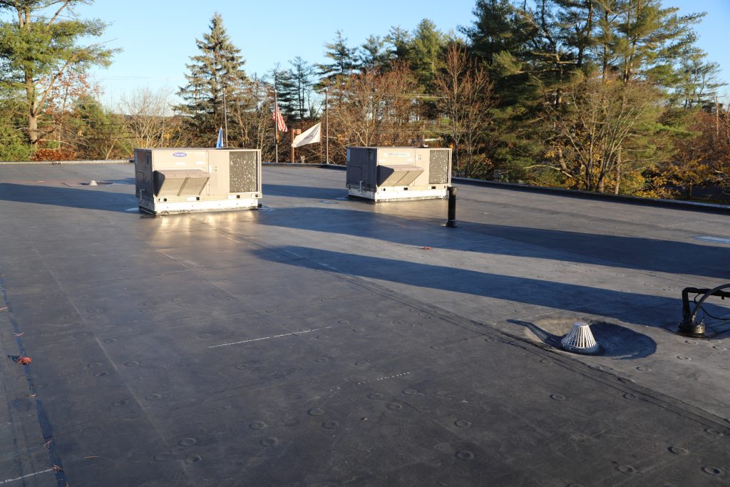 EPDM Rubber Roof in Andover, MA. Commercial Building